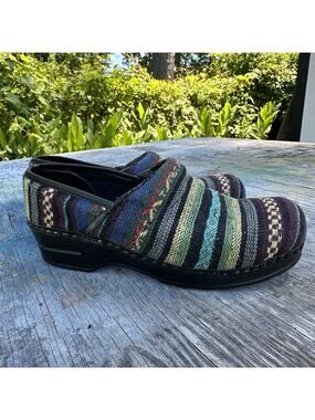 Bjorndal Women’s 10 Clogs Ally Tribal Blanket Woven Fabric Striped Tapestry 970